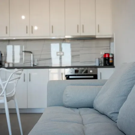 Grey Comfort * Glinado Naxos