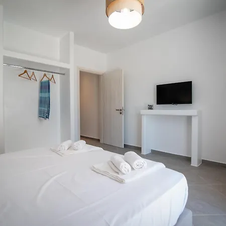 Grey Comfort * Glinado Naxos