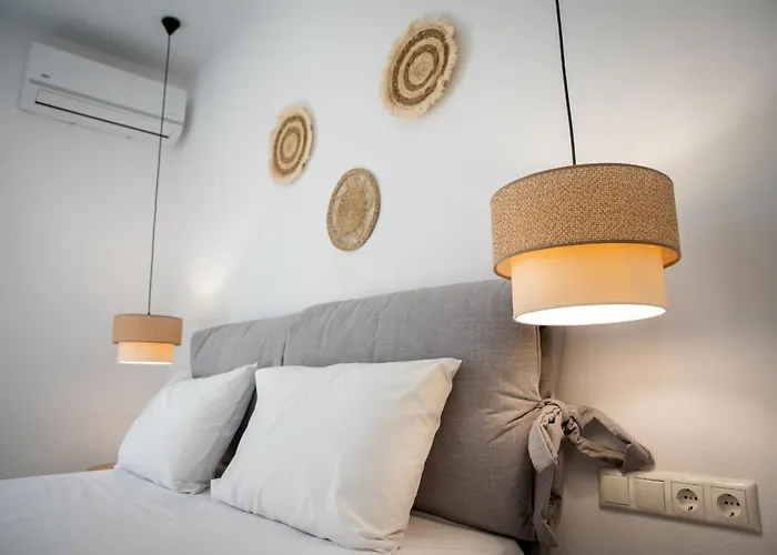 Grey Comfort Γλινάδο Νάξου