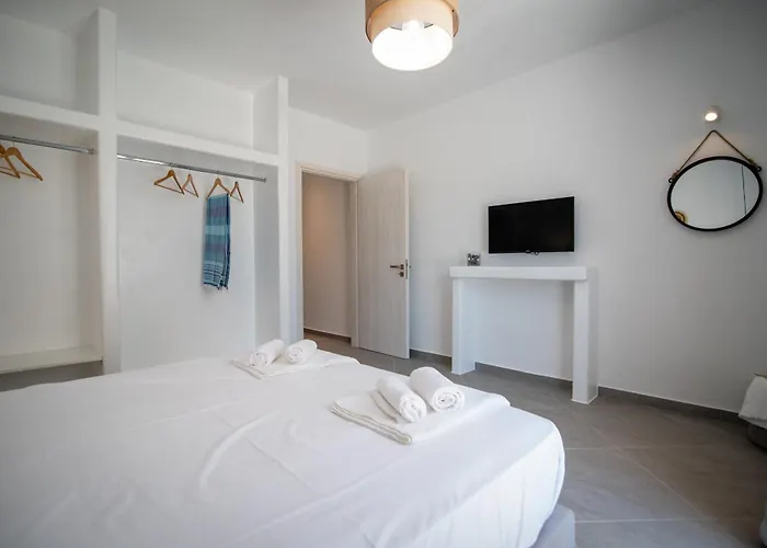 Grey Comfort * Γλινάδο Νάξου